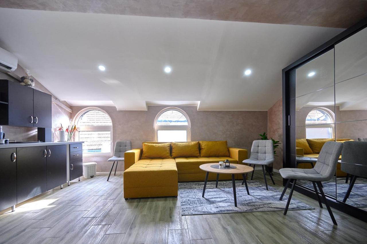 Vanimi Lux Apartmani Kikinda Εξωτερικό φωτογραφία